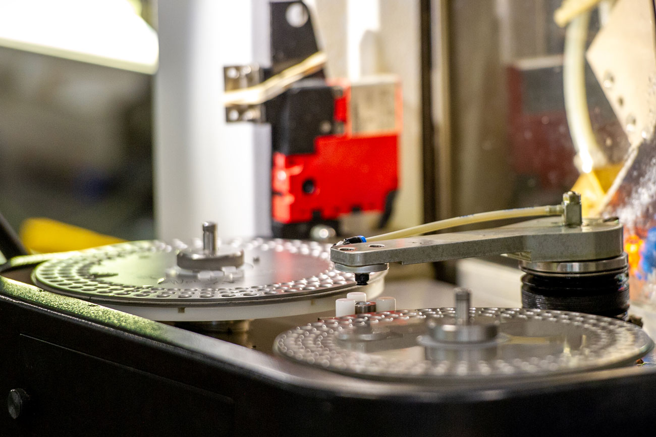 Atelier de production Saphir Industrie à Septmoncel Atelier de production Saphir Industrie à Septmoncel